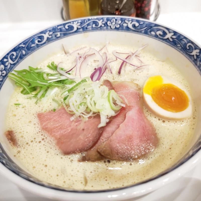 泡味噌鶏白湯(鶏白湯そば櫓半)