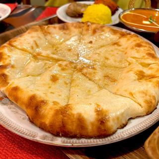 ハニーチーズナン(インド・ネパール料理 KUMARI 若林店)