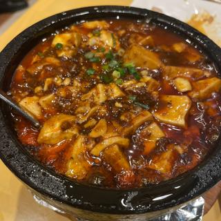 麻婆豆腐(香港居酒屋 龍記 三田店)