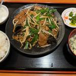 レバニラ炒め定食(慶太郎餃子酒場)