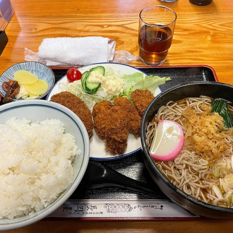 カキフライセット あったか蕎麦(そば処 長岡屋)