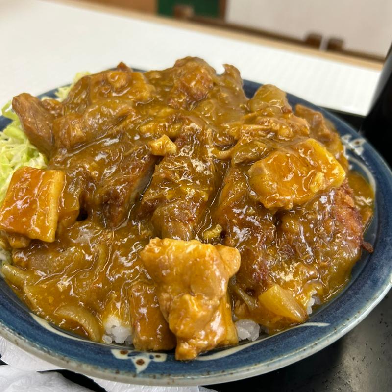 カツカレー(そばの岩久)