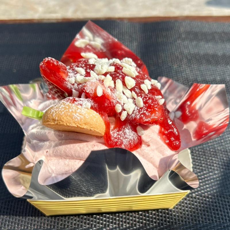 苺のモンブラン(ラ リシェス （LA RICHESSE）)