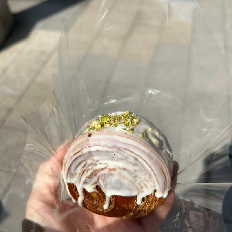 ニューヨークロール(ピスタチオ)(ジャック イン ザ ドーナッツ グランベリーパーク南町田店)