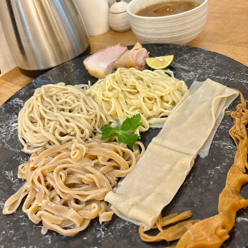 4種合盛り醤油特製つけ麺(和渦製麺)