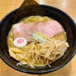 豚骨魚介ラーメン太麺