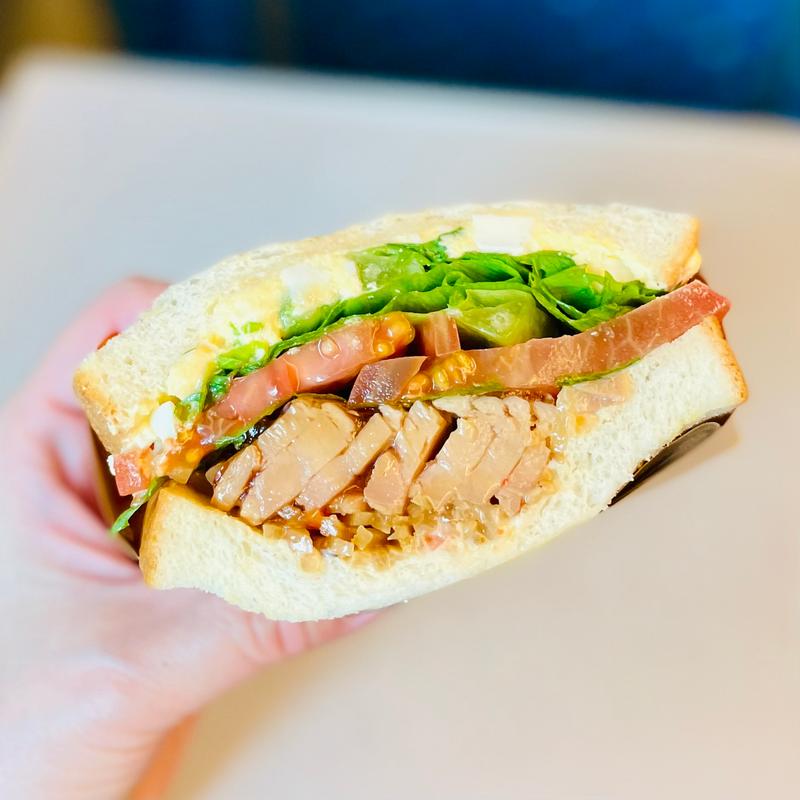 照り焼きチキン＆たまごカフェサンド(ジオオーガニックカフェ 東京駅店)