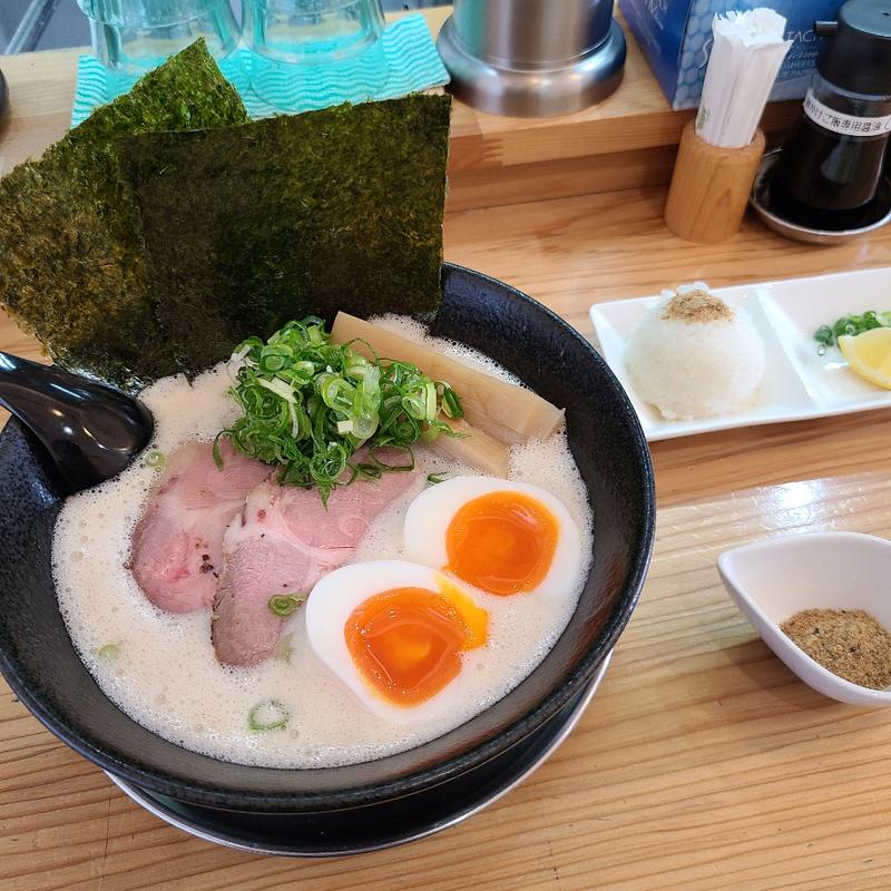 鶏泡とん魚介しお(鶏泡そば 草戸ベース)
