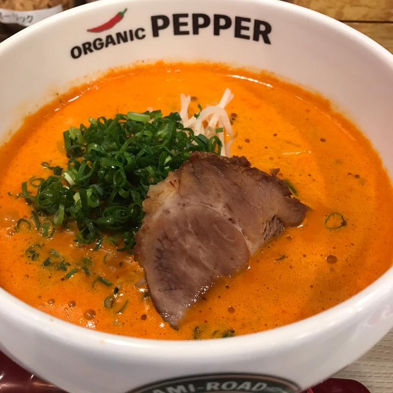 熟成完熟赤唐辛子ラーメン中級(小麦と唐辛子)