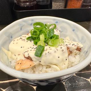 チャーマヨ丼(特級鶏蕎麦龍介もてぎ)
