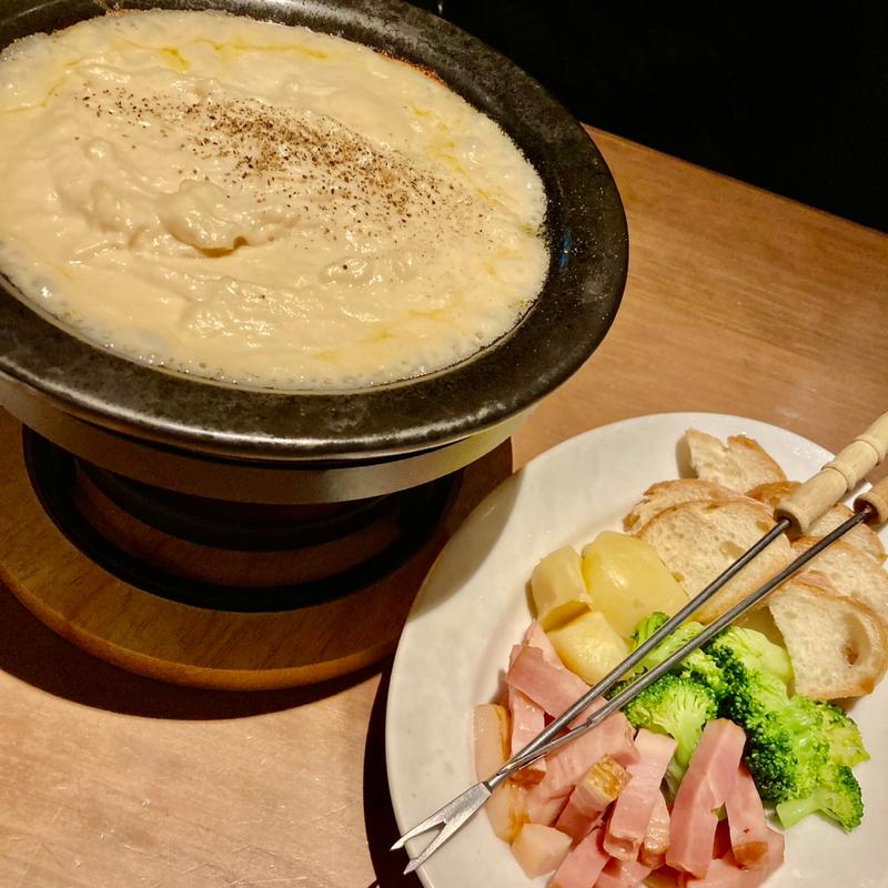 クワトロチーズフォンデュ(Italian kitchen VANSAN 香椎店)