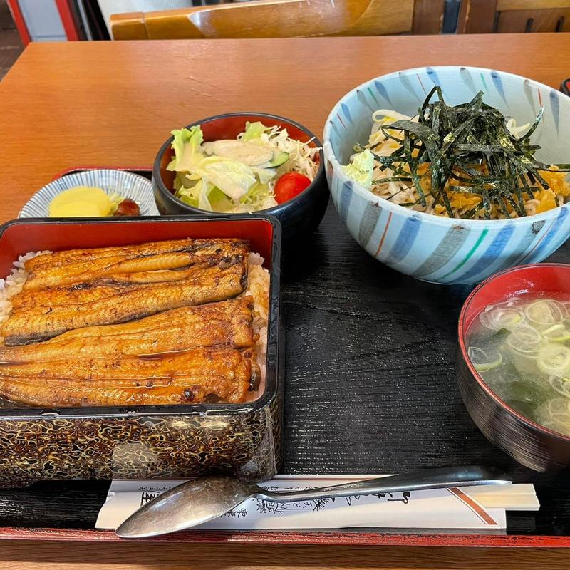 うな重(並)(そば処 長岡屋)