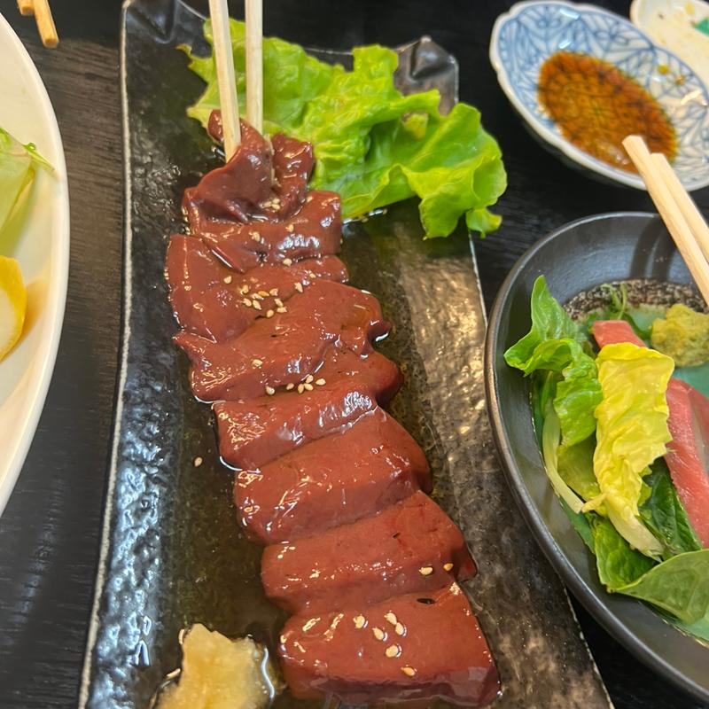 レバ刺(煮込み屋 じもん )