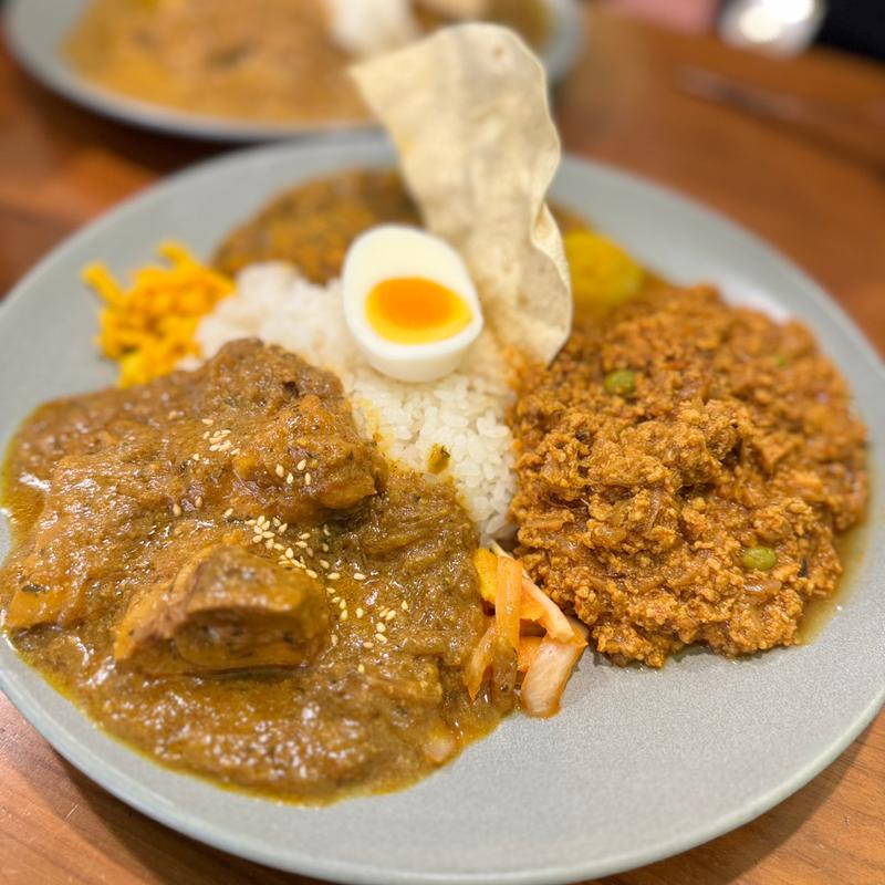 週替わりカレー&キーマ&豆MIX(FISH 新宿店（フィッシュ）)