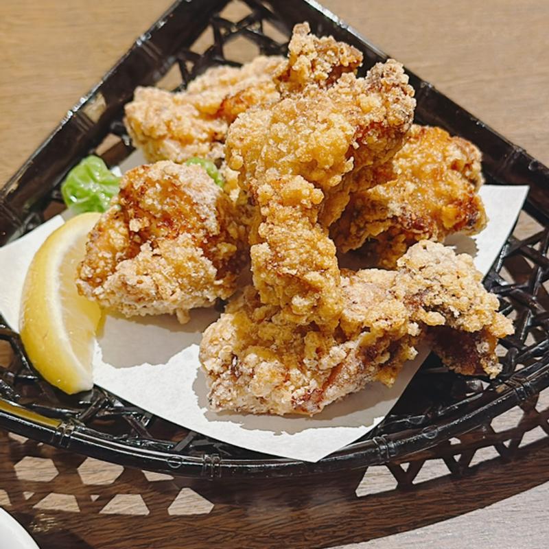 若鶏の唐揚げ(月の蔵人 （つきのくらびと）)