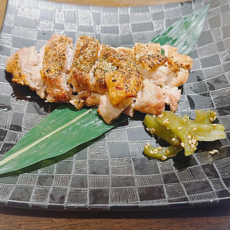 国産若鶏の黒七味山賊焼き(月の蔵人 （つきのくらびと）)