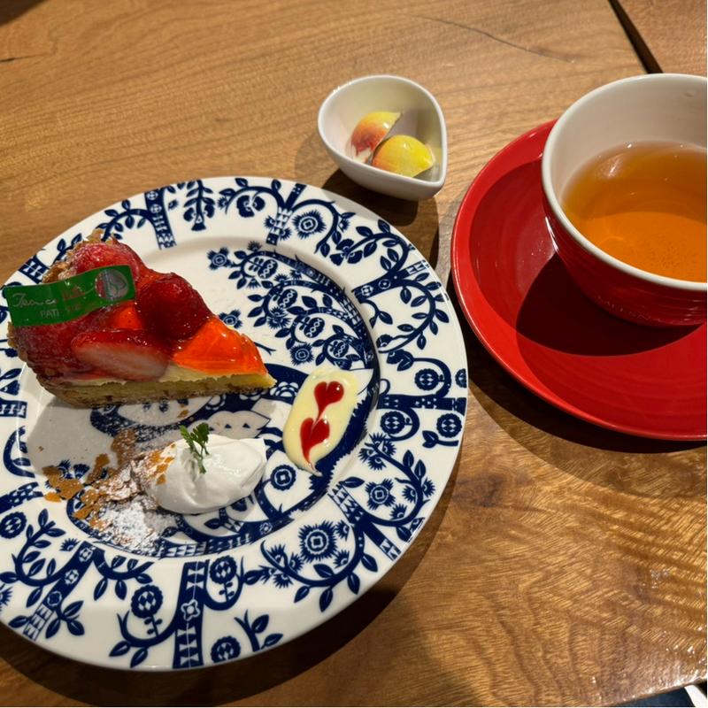 ケーキセット(ティコラッテパティスリー寝屋川店)