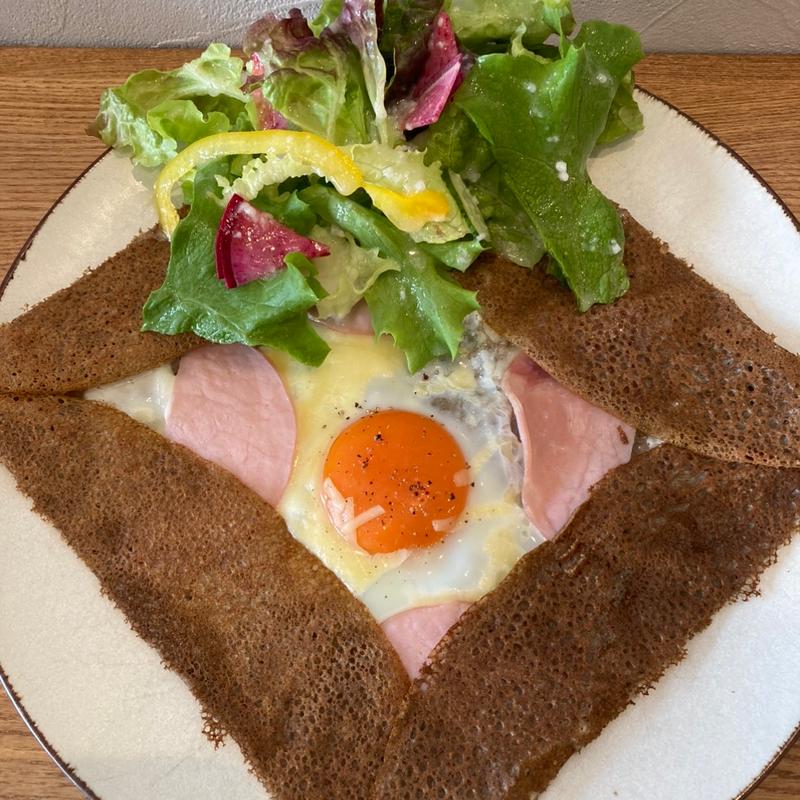 ハムとチーズとたまごのコンプレット(café mogii+)