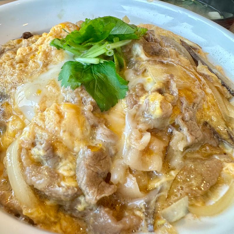 近江牛と近江地卵の他人丼(近江牛 叡山 大津サービスエリア 上り線)