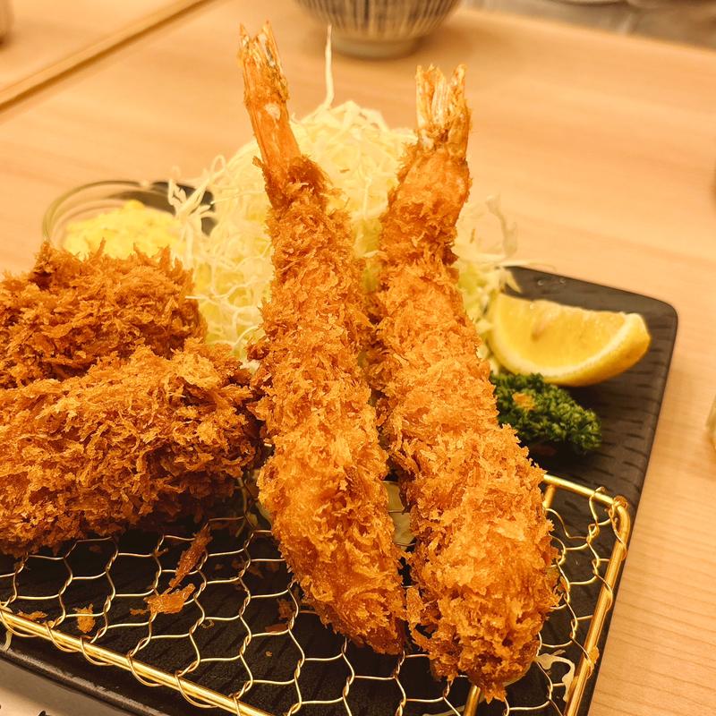 海老フライ1尾(とんかつ神楽坂さくら五反田店)