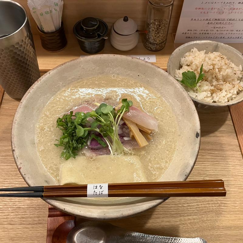 真鯛そば（白湯）(真鯛そば はなたば)