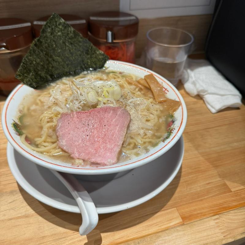 背脂ラーメン(背脂ラーメンチャッチャ亭)