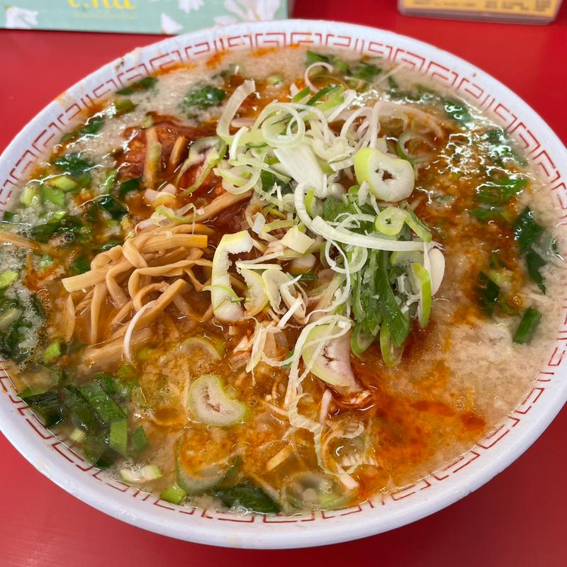 辛口ホルモンメン(ラーメンスタンド とん平食堂)