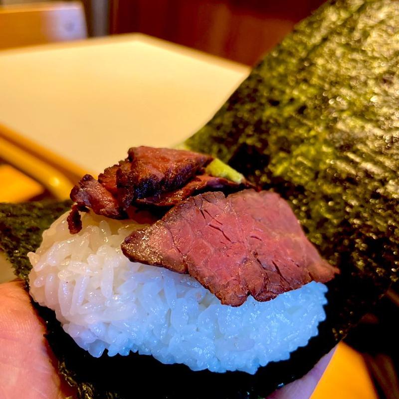 黒毛和牛ローストビーフ　トリュフソース(TARO TOKYO ONIGIRI 渋谷ミヤシタパーク店)