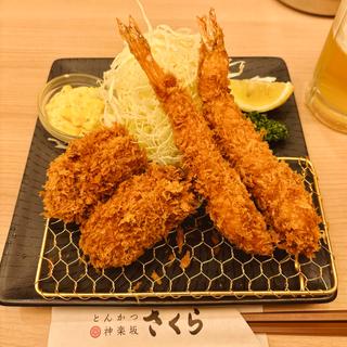 牡蠣フライ1個(とんかつ神楽坂さくら五反田店)