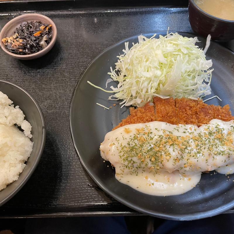 チーズカツ定食(とんかつ・六九)