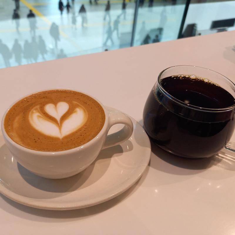 LATTE (BLUE BOTTLE COFFEE Shinagawa)