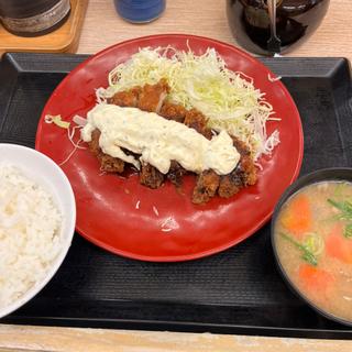 タルタルチキンカツ定食(かつや 新宿南口店 )