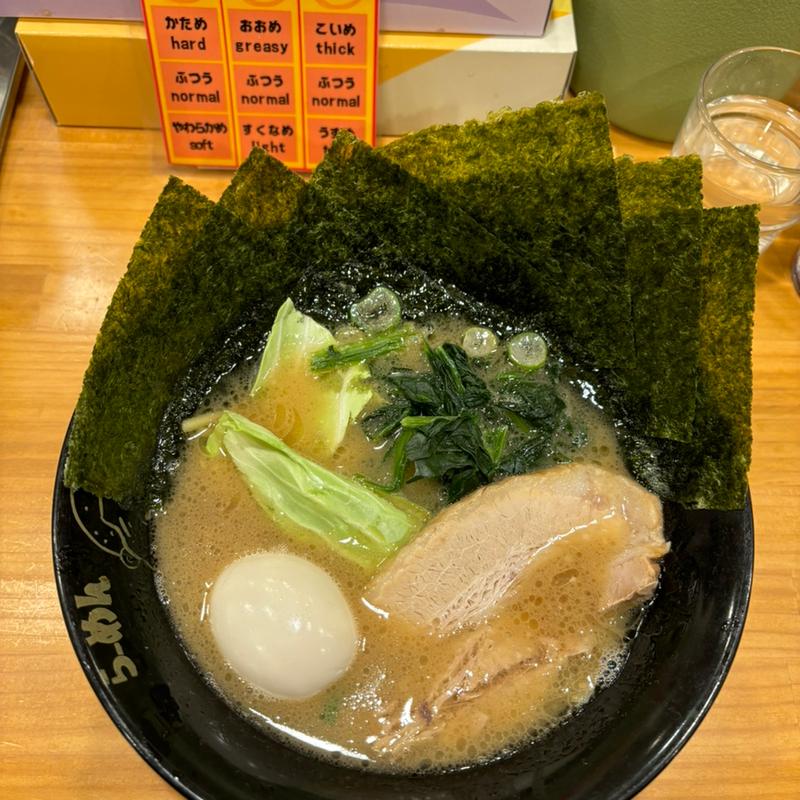あっさり豚骨醤油（半）(ラーメンビッグ　国分町本店)