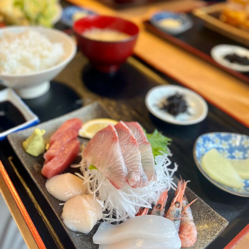 お造り定食(イルカ)