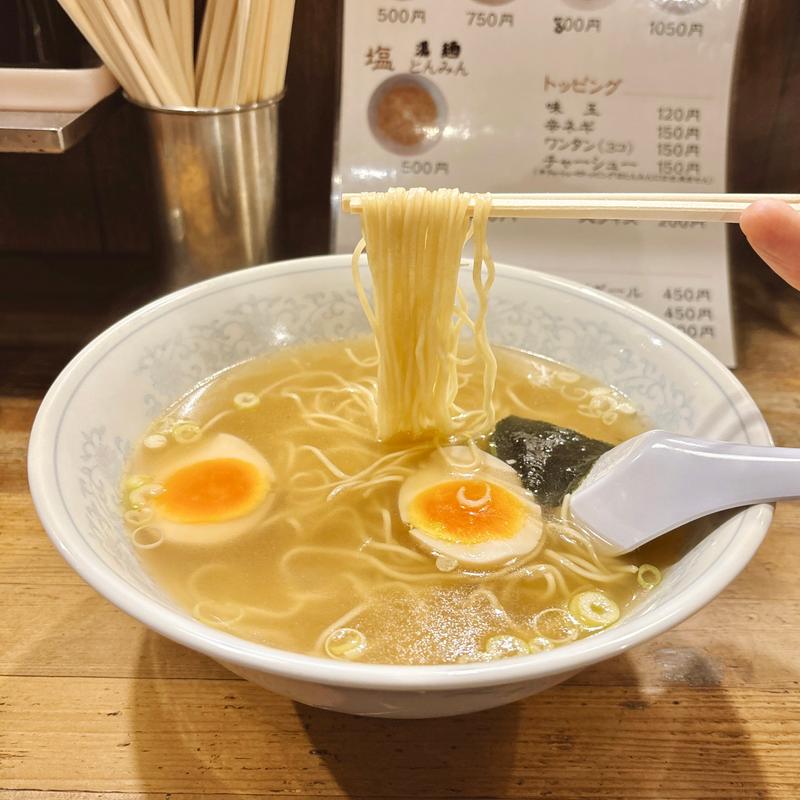 塩とんみん＋味玉(屋台屋 本店)