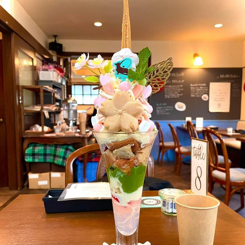 さくらパフェ(カフェドリオンブルー)