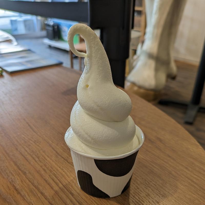 チーズ工房 アドナイソフトクリーム(MILKLAND HOKKAIDO→TOKYO　ミルクランド北海道)