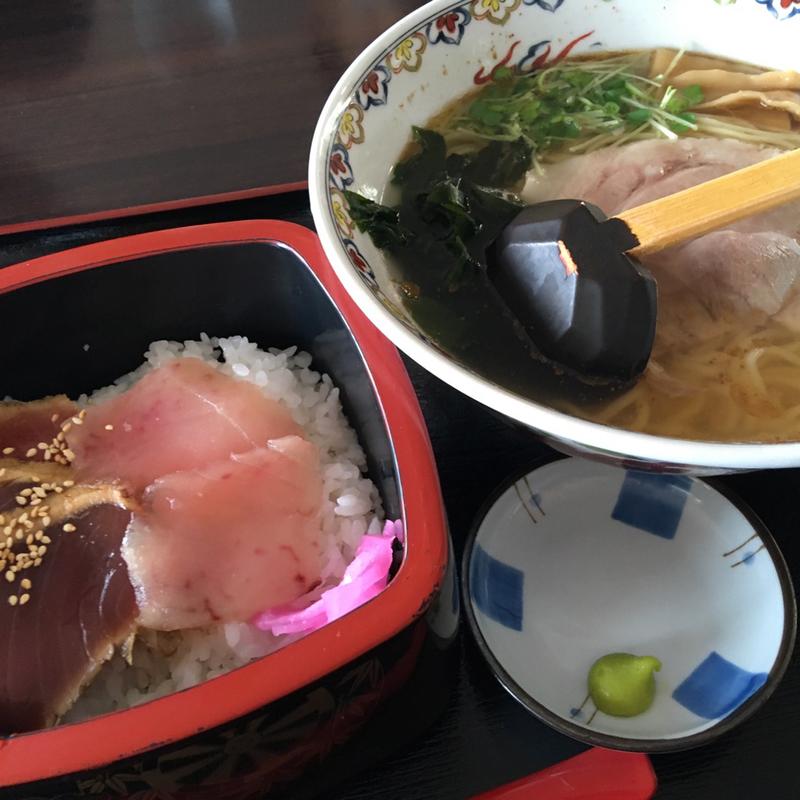 サンマだしラーメンとマグロ重(麺屋 五鉄)