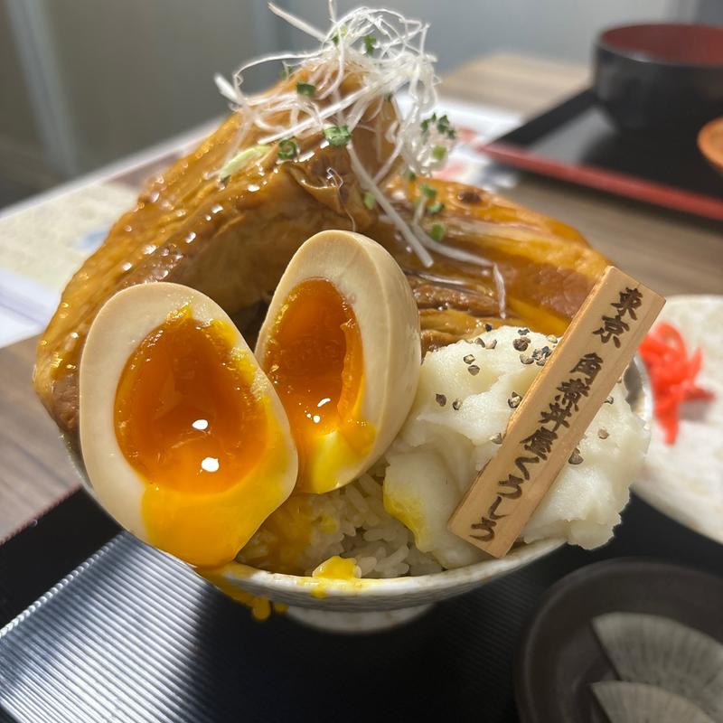 特上角煮丼定食(角煮丼屋くろしろ)