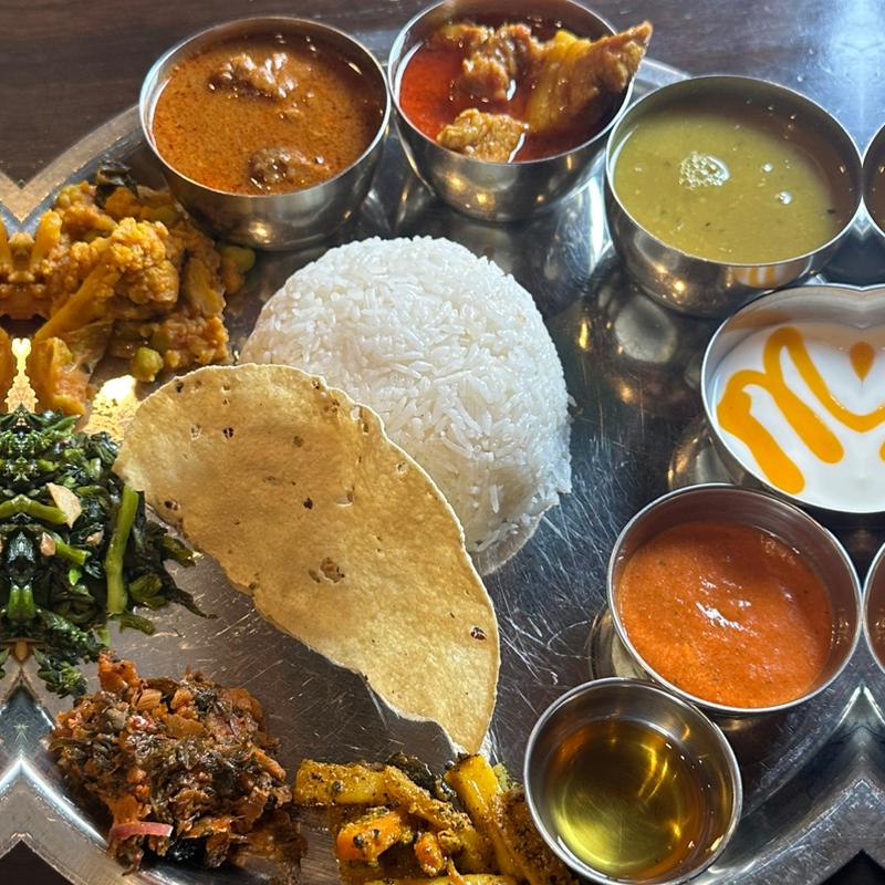 ネパールローカル料理セット(ネパール本格料理ナングロガル)