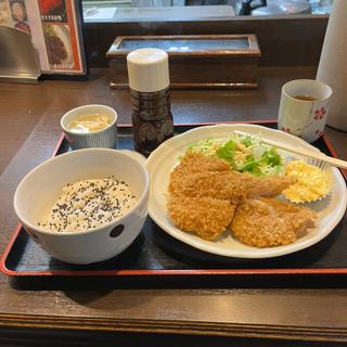 白身魚のフライ定食(まんぷく食堂)