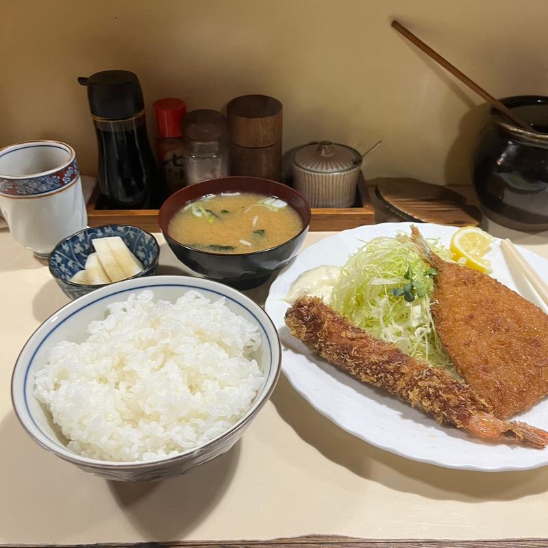 三品ミックス定食(味の瀬戸)