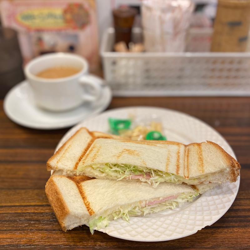 野菜サラダプレスサンド(モーニング喫茶 リヨン)