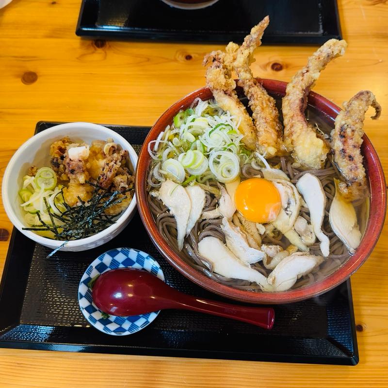 伍らい光そば　温(肉そば処 伍らい光)