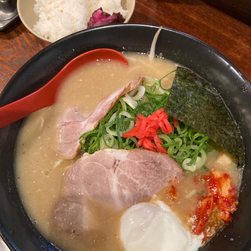 ロース肉大中ラーメン＋ご飯（並）(特製ラーメン 大中 本店 （だいちゅう）)