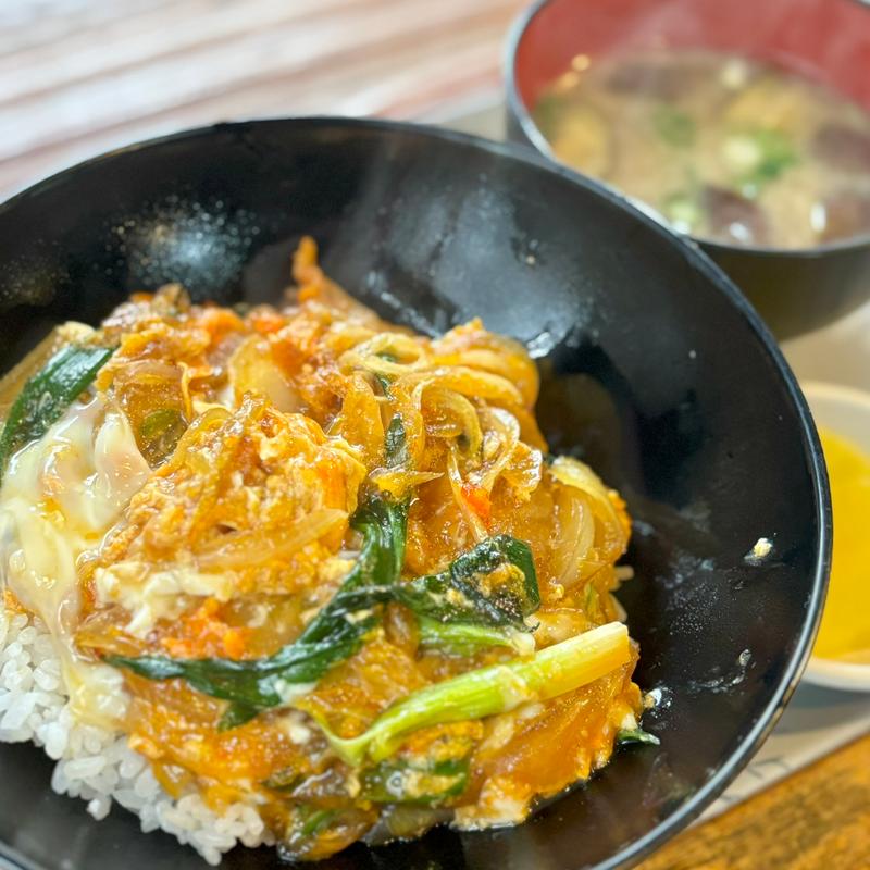 玉子丼(お食事処 峠)