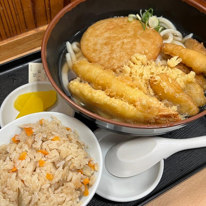 丸天・ごぼう天・かしわセット(牧のうどん 博多バスターミナル店)