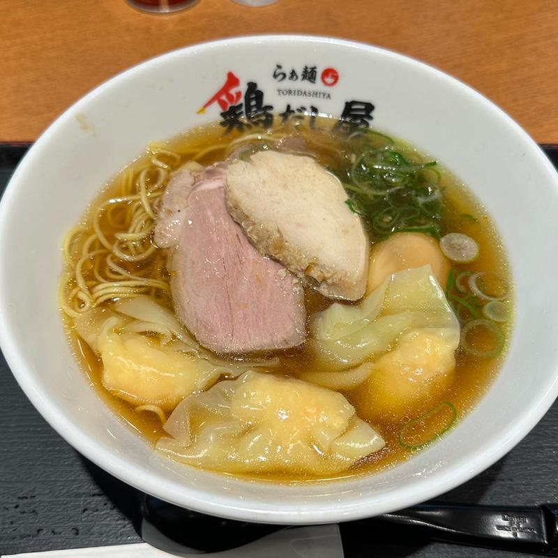 全部のせ醤油ラーメン(らぁ麺 鶏だし屋)