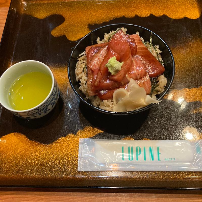 中トロ丼(すし伝)