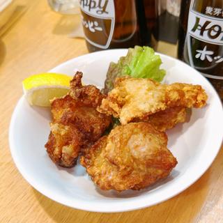 鶏の塩唐揚げ(もつ焼き串焼き 肉の佐藤 横浜西口店)